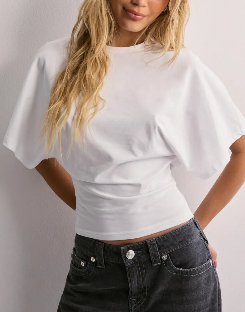 MOANA™ | Trendig Cropped Top med Vida Ärmar